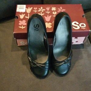 So Baylor Black 7.5M Heels New in box.